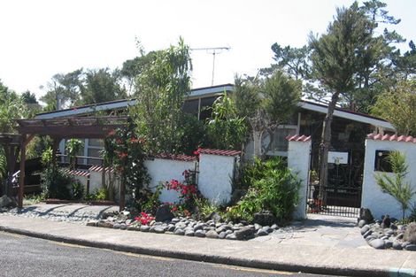 Photo of property in 21 Willow Avenue, Birkenhead, Auckland, 0626