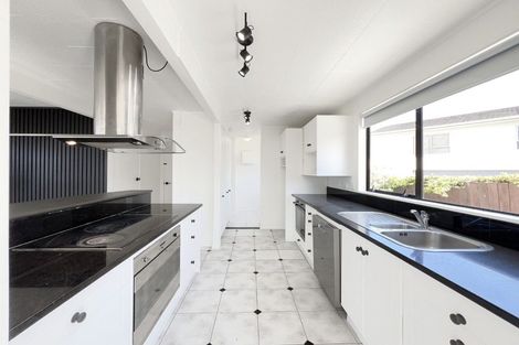 Photo of property in 131 Oaktree Avenue, Browns Bay, Auckland, 0630