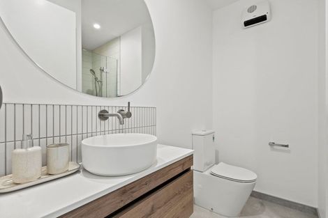 Photo of property in 207a Weston Road, St Albans, Christchurch, 8052