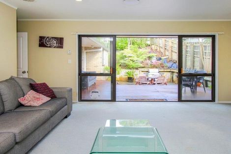 Photo of property in 4c Shaw Road, Oratia, Auckland, 0604