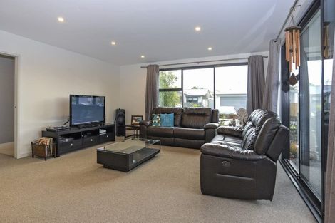 Photo of property in 23 Hugo Way, Papamoa Beach, Papamoa, 3118