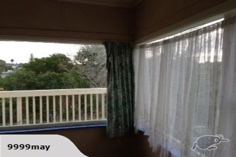 Photo of property in 10 Philson Terrace, Browns Bay, Auckland, 0630