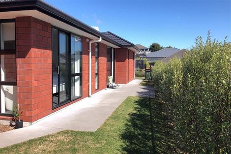 Photo of property in 6 Ratahi Way, Omokoroa, 3114