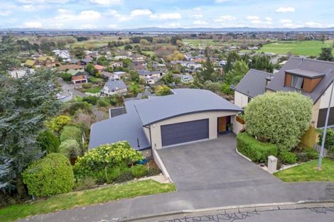 Photo of property in 10 Sedgwick Way, Westmorland, Christchurch, 8025