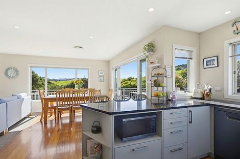 Photo of property in 60 Saint Ives Drive, Camborne, Porirua, 5026