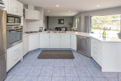 Photo of property in 43 Kakaho Drive, Tawhero, Whanganui, 4501