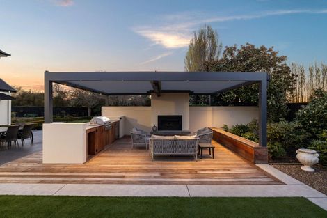 Photo of property in 51 Lewisham Park, St Albans, Christchurch, 8052