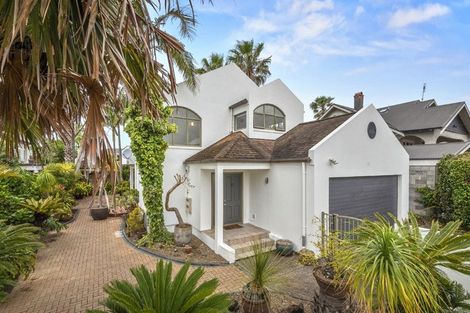 Photo of property in 2/321 Lake Road, Hauraki, Auckland, 0622