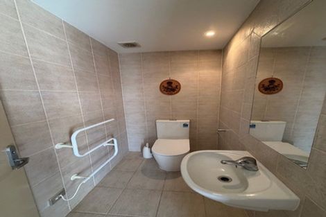 Photo of property in 1/126 Clovelly Road, Bucklands Beach, Auckland, 2012