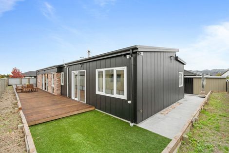 Photo of property in 28 Collier Drive, Halswell, 8025