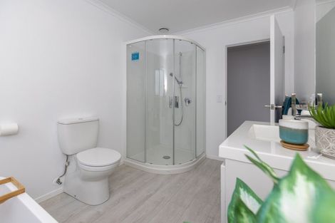 Photo of property in 26 Koru Loop, Paraparaumu, 5032