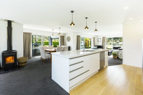 Photo of property in 33a Kenneth Gillies Way, Birchville, Upper Hutt, 5372