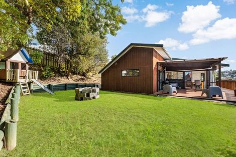 Photo of property in 10 Camilla Grove, Totara Vale, Auckland, 0629