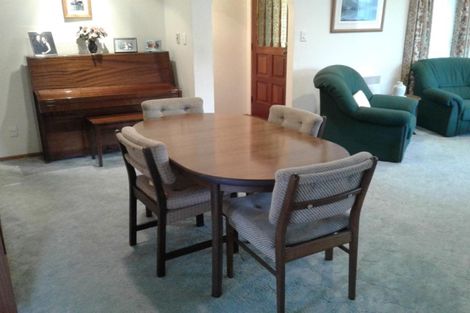 Photo of property in 18 Regency Crescent, Redwood, Christchurch, 8051