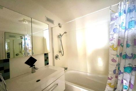 Photo of property in 66b Clovelly Road, Bucklands Beach, Auckland, 2012