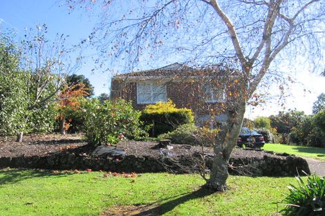 Photo of property in 112 Roberts Road, Te Atatu South, Auckland, 0610
