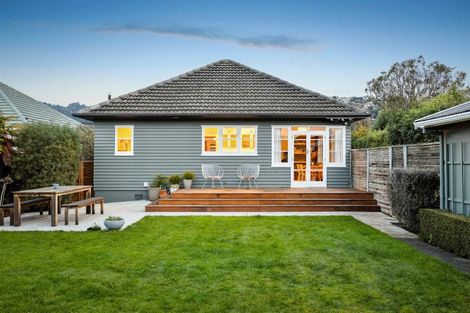 Photo of property in 257 Centaurus Road, Saint Martins, Christchurch, 8022
