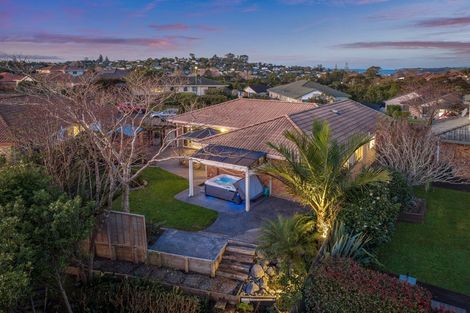 Photo of property in 46 Blue Heron Rise, Stanmore Bay, Whangaparaoa, 0932