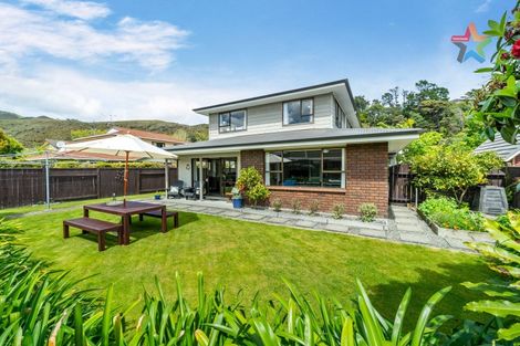 Photo of property in 25 Waddington Drive, Naenae, Lower Hutt, 5011