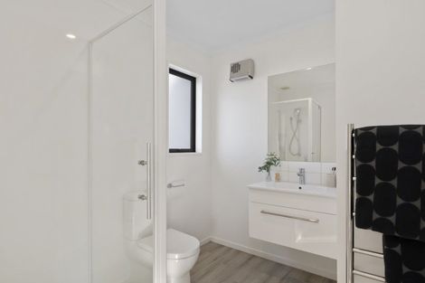Photo of property in 33 William Dawson Crescent, Wigram, Christchurch, 8025