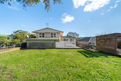 Photo of property in 5 Arnot Avenue, Clouston Park, Upper Hutt, 5018