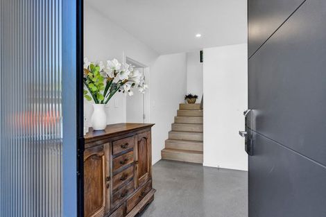 Photo of property in 6e Burns Street, Westown, New Plymouth, 4310