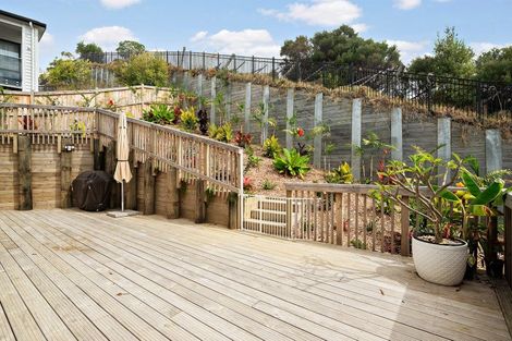 Photo of property in 35 Pacific Heights Road, Orewa, 0931