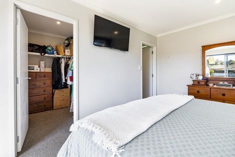 Photo of property in 26 Fernbrook Drive, Hurworth, New Plymouth, 4310