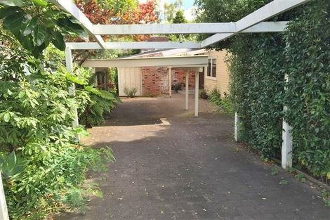 Photo of property in 13 Gregory Place, Mount Roskill, Auckland, 1041