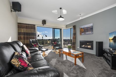 Photo of property in 35 Estuary View Road, Welcome Bay, Tauranga, 3112