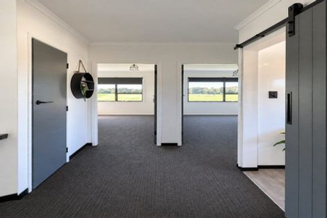 Photo of property in 33a Fitzroy Road, Fitzroy, New Plymouth, 4312