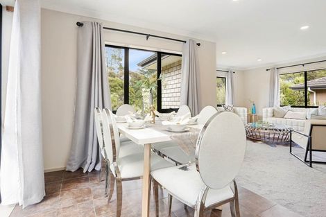 Photo of property in 54 Sherrybrooke Place, Sunnyvale, Auckland, 0612