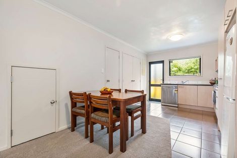 Photo of property in 27/94 Glengarry Road, Glen Eden, Auckland, 0602