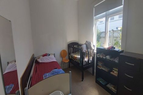 Photo of property in 9 Birkley Road, Bayswater, Auckland, 0622