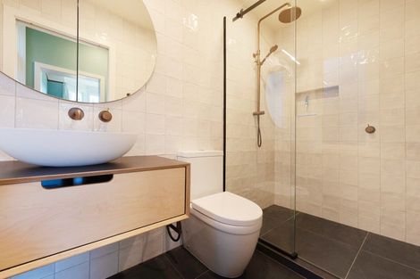 Photo of property in 115 Tasman Street, Mount Cook, Wellington, 6021