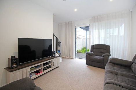 Photo of property in 10 Paterae Lane, Flat Bush, Auckland, 2019