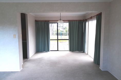 Photo of property in 137 Burswood Drive, Burswood, Auckland, 2013