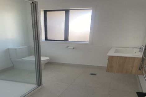 Photo of property in 2/2 Bostonkip Crescent, Fitzroy, Hamilton, 3282