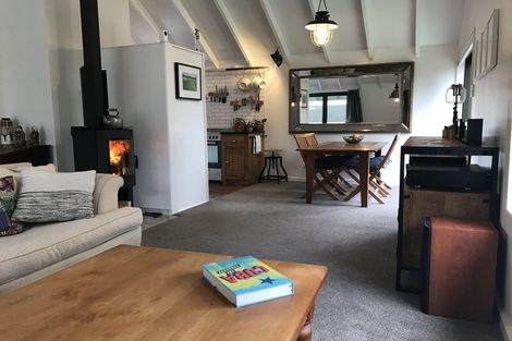 Photo of property in 69 Lipscombe Crescent, Havelock North, 4130