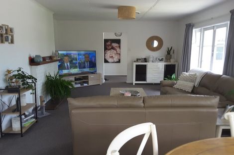 Photo of property in 118 College Street, Awapuni, Palmerston North, 4412