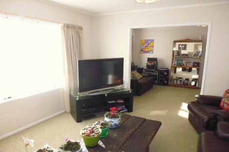 Photo of property in 12 Kennedy Grove, Stokes Valley, Lower Hutt, 5019