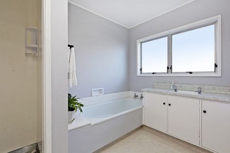 Photo of property in 1 Arney Street, Tamatea, Napier, 4112