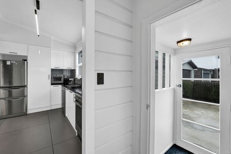 Photo of property in 32 Collins Street, Hawera, 4610