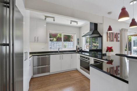 Photo of property in 2/44 Richmond Avenue, Northcote Point, Auckland, 0627