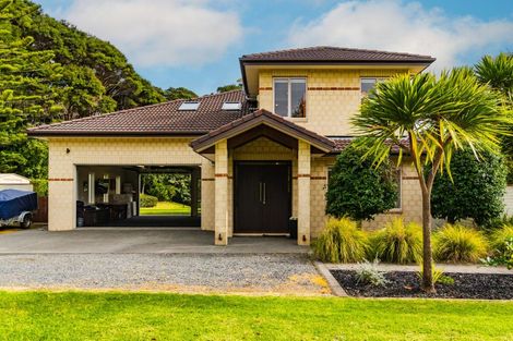 Photo of property in 26b Awhiorangi Promenade, Swanson, Auckland, 0816