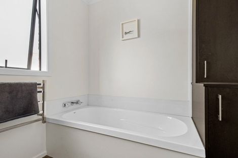 Photo of property in 2 Chapple Street, Alexandra, 9320