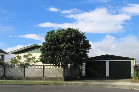 Photo of property in 5 Owaka Close, Kelson, Lower Hutt, 5010