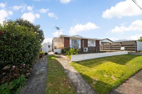 Photo of property in 5 Union Street, Merrilands, New Plymouth, 4312