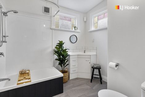 Photo of property in 10 Bacon Street, Broad Bay, Dunedin, 9014