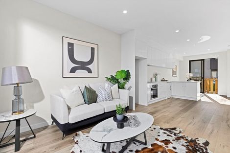 Photo of property in 7/86 Fred Taylor Drive, Westgate, Auckland, 0814